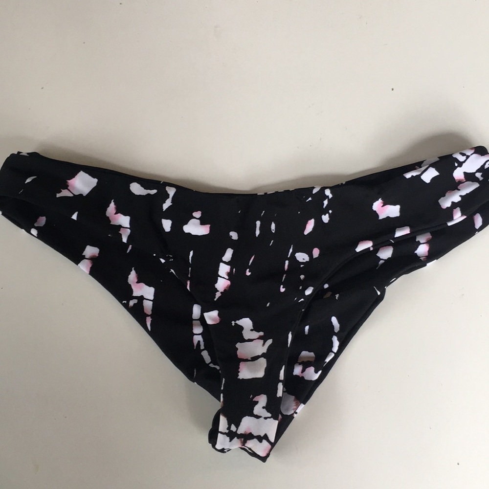 Kimi & Li ruched Bikini Bottom